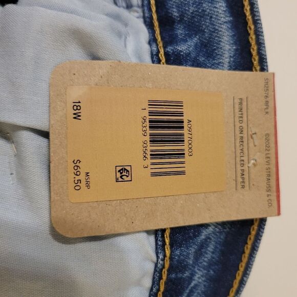 NEW 18W LEVI'S WEDGIE STRAIGHT LEG HIGH RISE BUTTON DENIM JEANS 18 W NWT - Picture 6 of 16